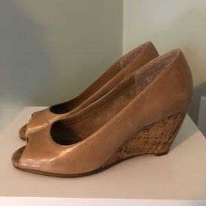 Super Comfy Tan Wedges
